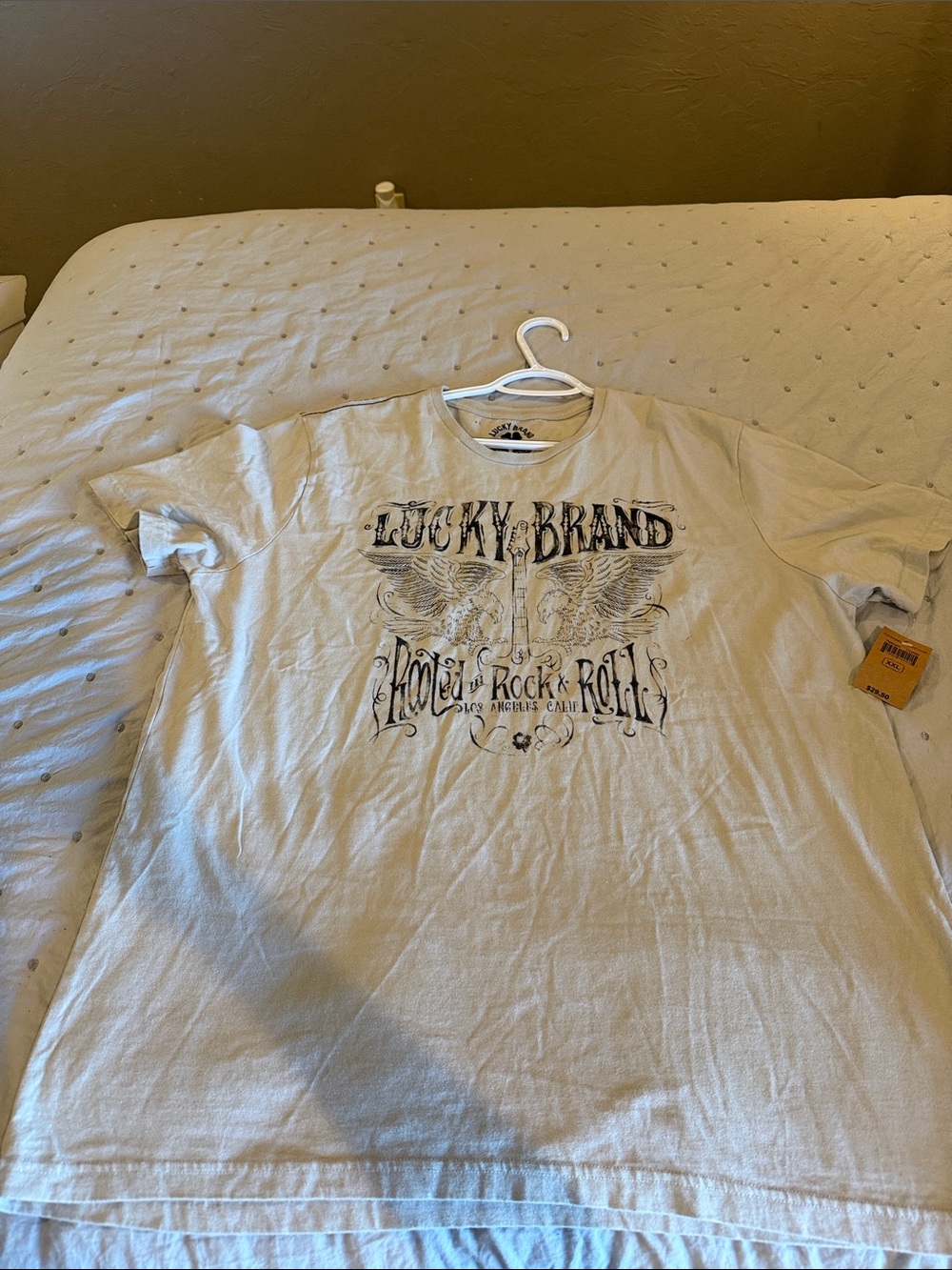 Lucky Brand Men’s Cream Graphic Tee with Black Rock & Roll Print